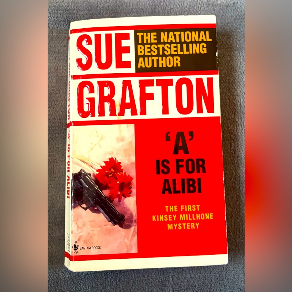 Sue Grafton 'A' is for Alibi Book